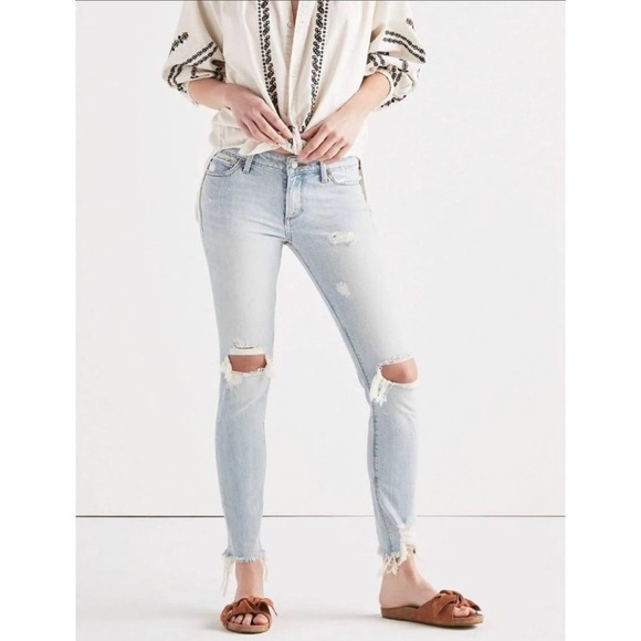 Lucky Brand 4/27 Distressed Lolita Mid Rise Skinny Light Wash Women's Jeans - Picture 1 of 7